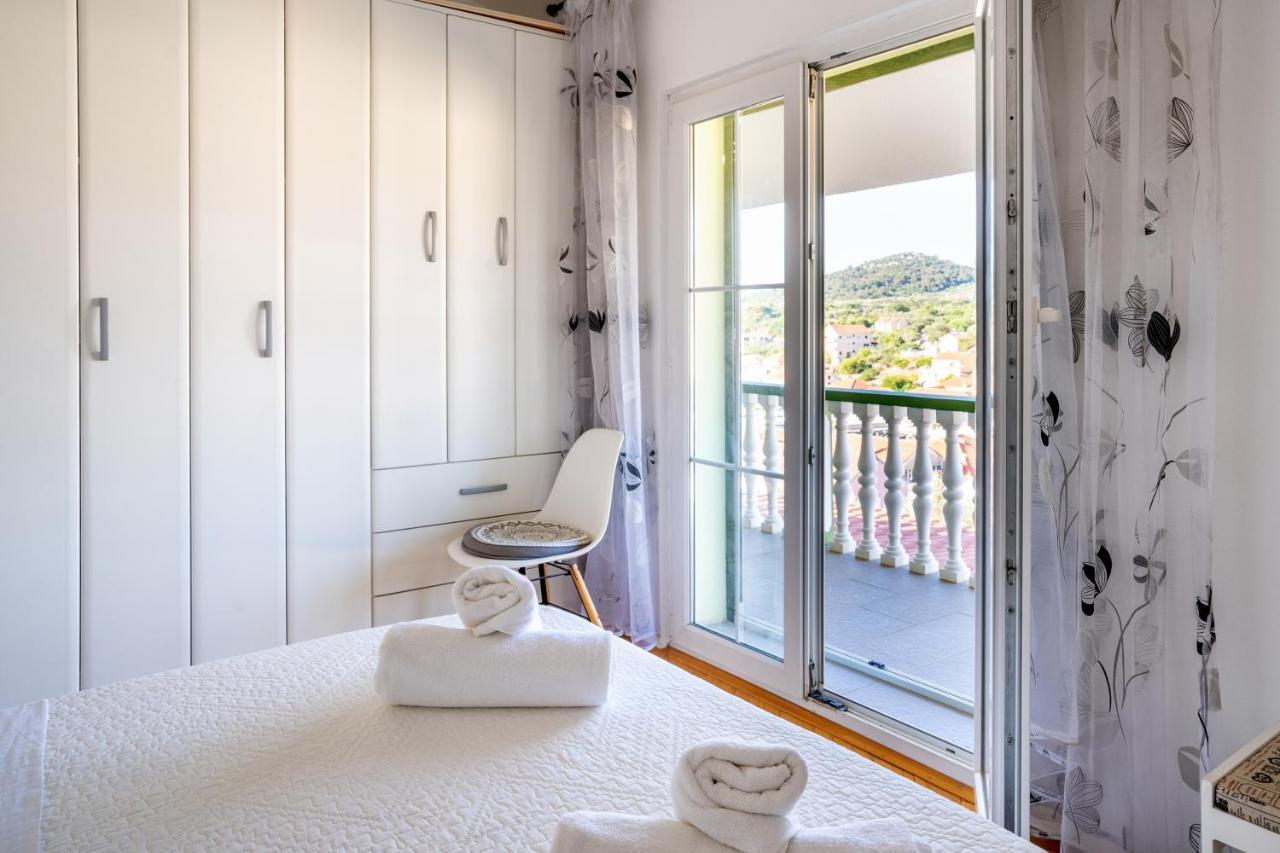 Apartment Pelicaric Sali Dugi Otok Exterior foto